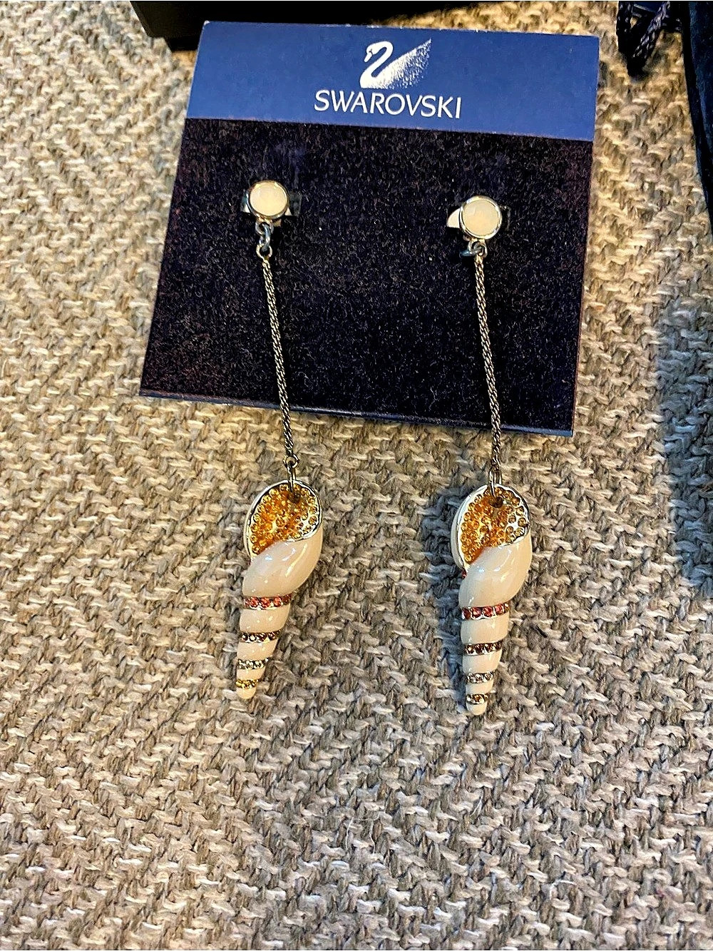 Swarovski Shell Earrings Shell Drop Clip on Earrings in White & Gold NWT
